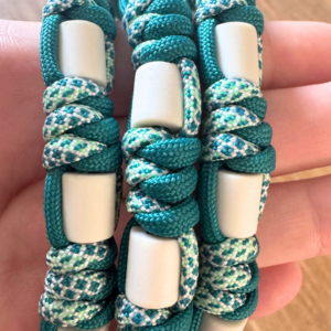 Collier Em bleu turquoise