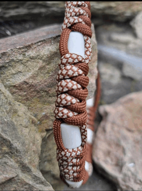 Collier Em taupe – Image 2